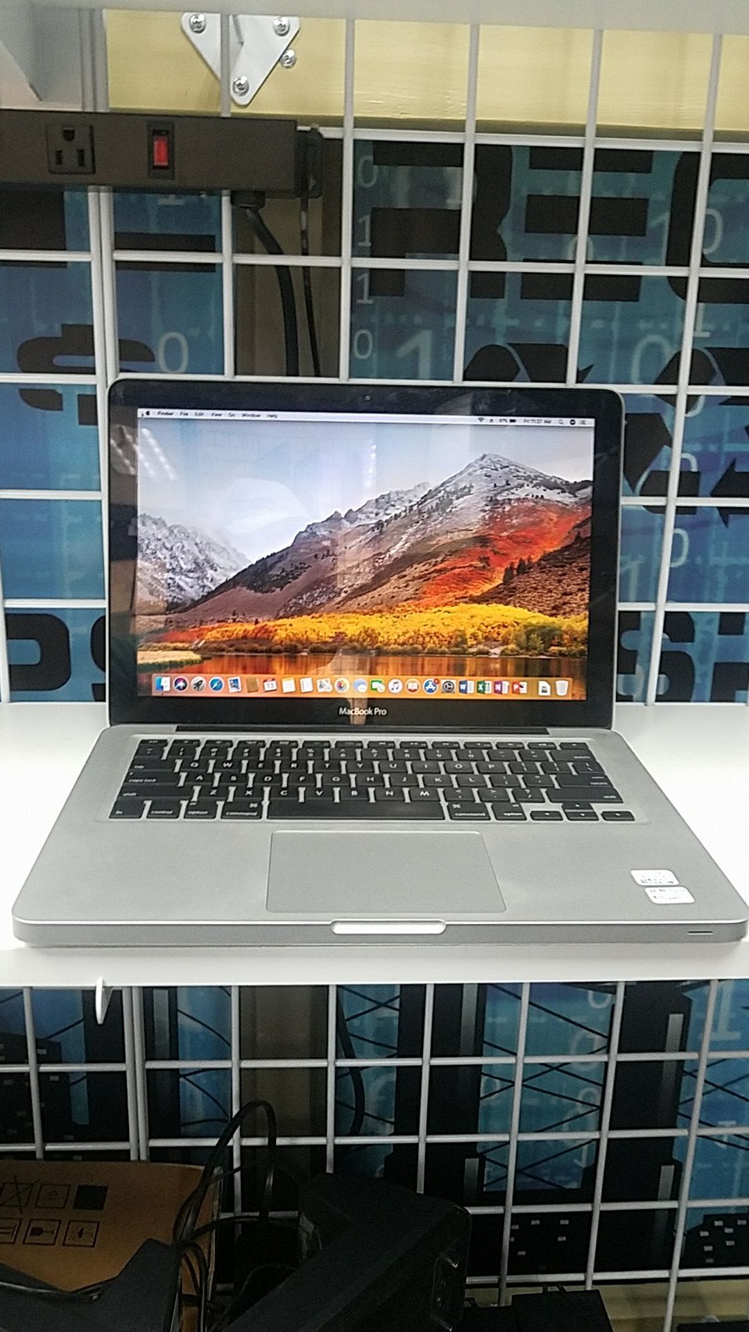 2011 13" MacBook Pro HighSierra i7 2.7