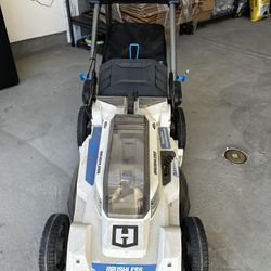 Hart 40V Cordless Lawn Mower