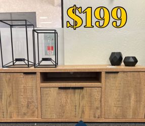 Entertainment Center / TV Console