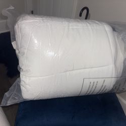 California King Size Quilted Fitted Mattress Pad Cover with Deep Pocket Fitted 8" - 21", Ultra Soft