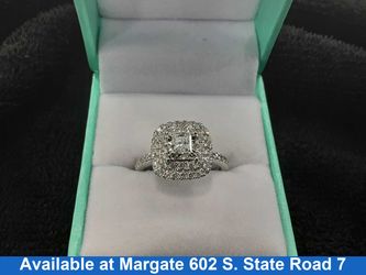 Women's Ring - White Gold 10k (.417) 4.3 grams Size 7