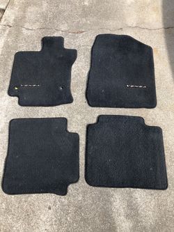 Toyota Venza Floor mats