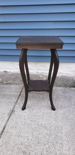 Vintage Walnut Wood Side Table / Stand