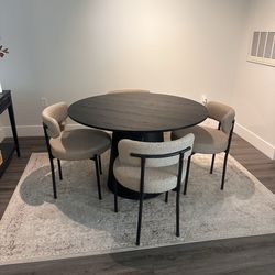Dining Room table & chairs