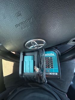 Makita charger
