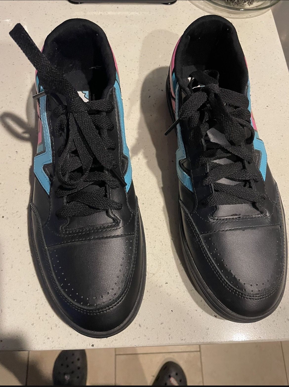 Men’s Vans shoes size 9.5 New