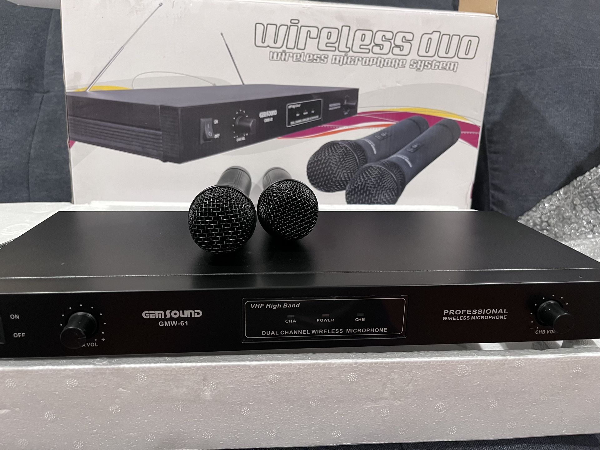 New Wireless Duo Microphone System