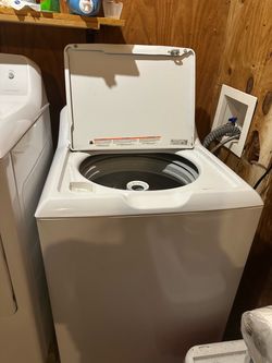 White Top-Load Washing Machine