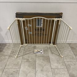 Extra Wide Pet Gate / Safety Gate - Fits Openings 38.3” to 72”