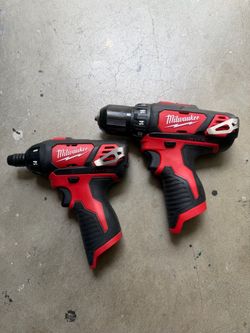 Milwaukee M12 Drill and Impact Driver Set