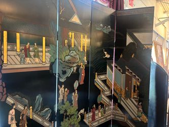 Asian motif wall panel divider.. 93 “ tall and folds to smaller size . $500 Delivery available