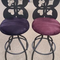 2 × Swivel Bar Stools