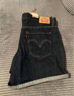 Levi’s woman shorts