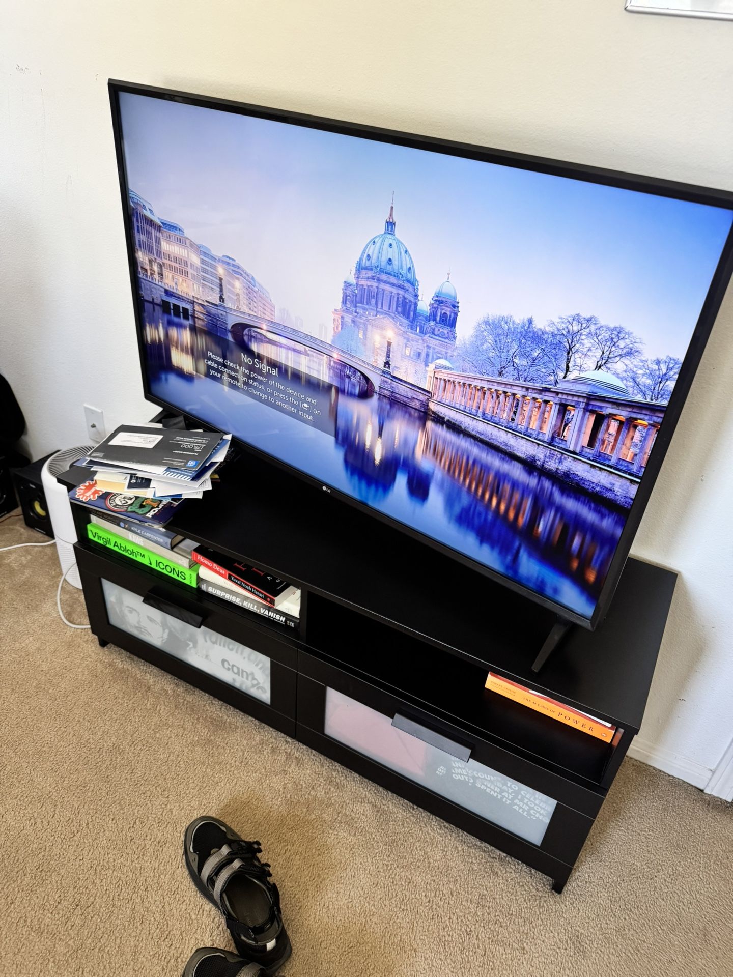 Tv, Tv Stand, Desk And Chair