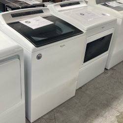 Whirlpool Top Load Washer And Electric Dryer Set