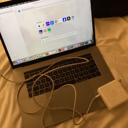  2018 MacBook Pro 15” – i7, 16GB RAM, Radeon 555X – Excellent Condition!