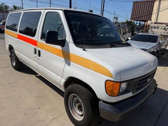 2006 Ford E-350 Super Duty
