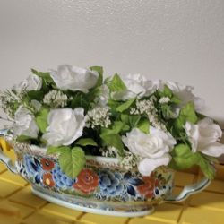 Holland Vase full Of Flowers 🌺