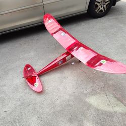  BUILT  MODEL AIRPLANE (IN NEED OF RECONDITIONING)