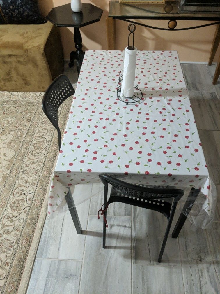 Kitchen Table With 4 Chairs