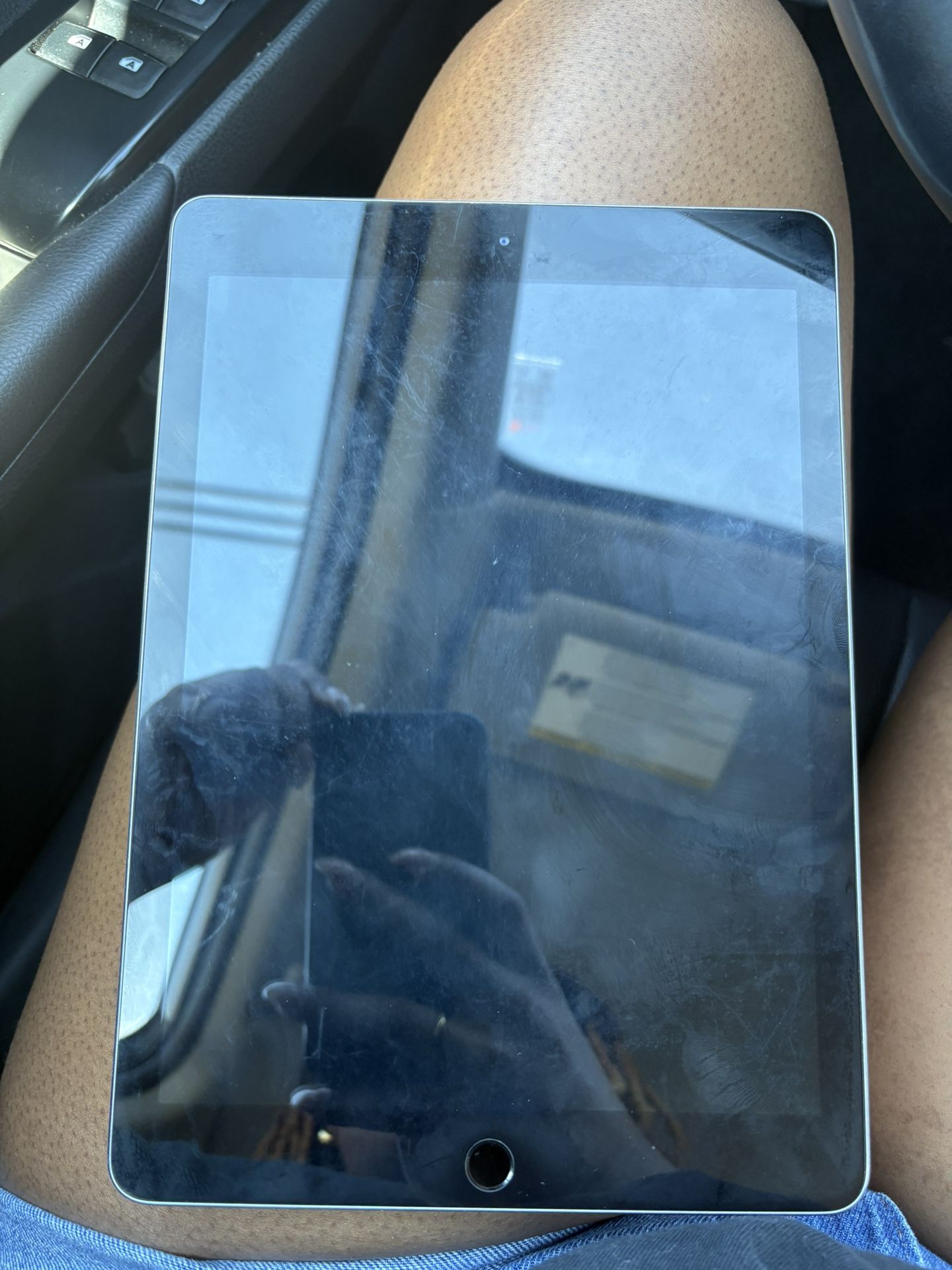 iPad 6th Gen