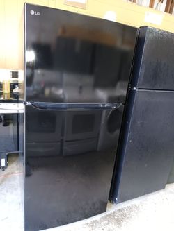L/G refrigerator top and bottom works good 💯2️⃣ months warranty 📌