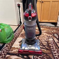 Hoover Windtunnel High Performance 3 Channel Of Suction Vacuum 