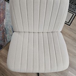 Tiktok Cross Leg Chair