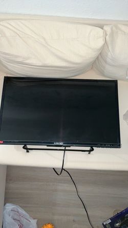 32” Element Flat Screen TV