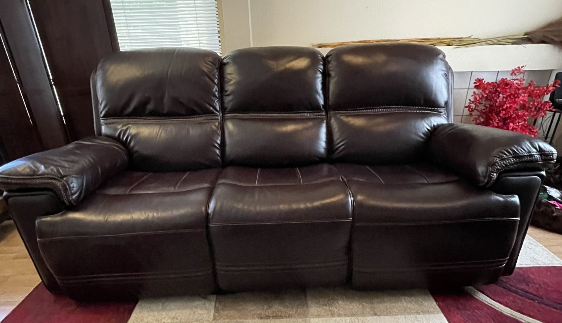 Leather Reclining Sofa 4 Sale
