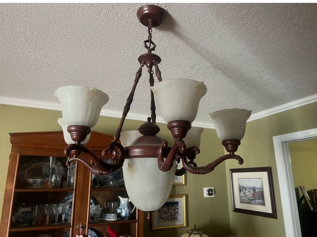Chandelier 6 light plus 1