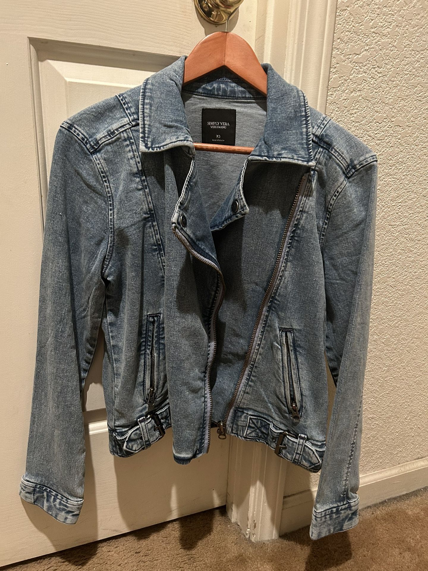 Simply Vera Wang Denim jacket XS