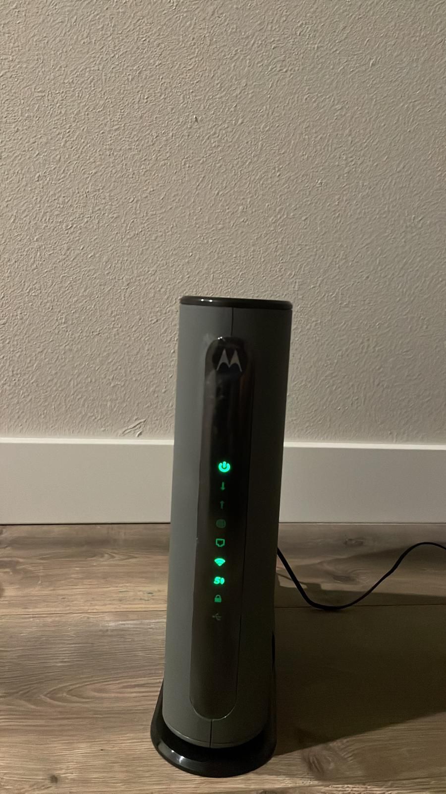 Motorola Docsis 3.1 Modem and Router 