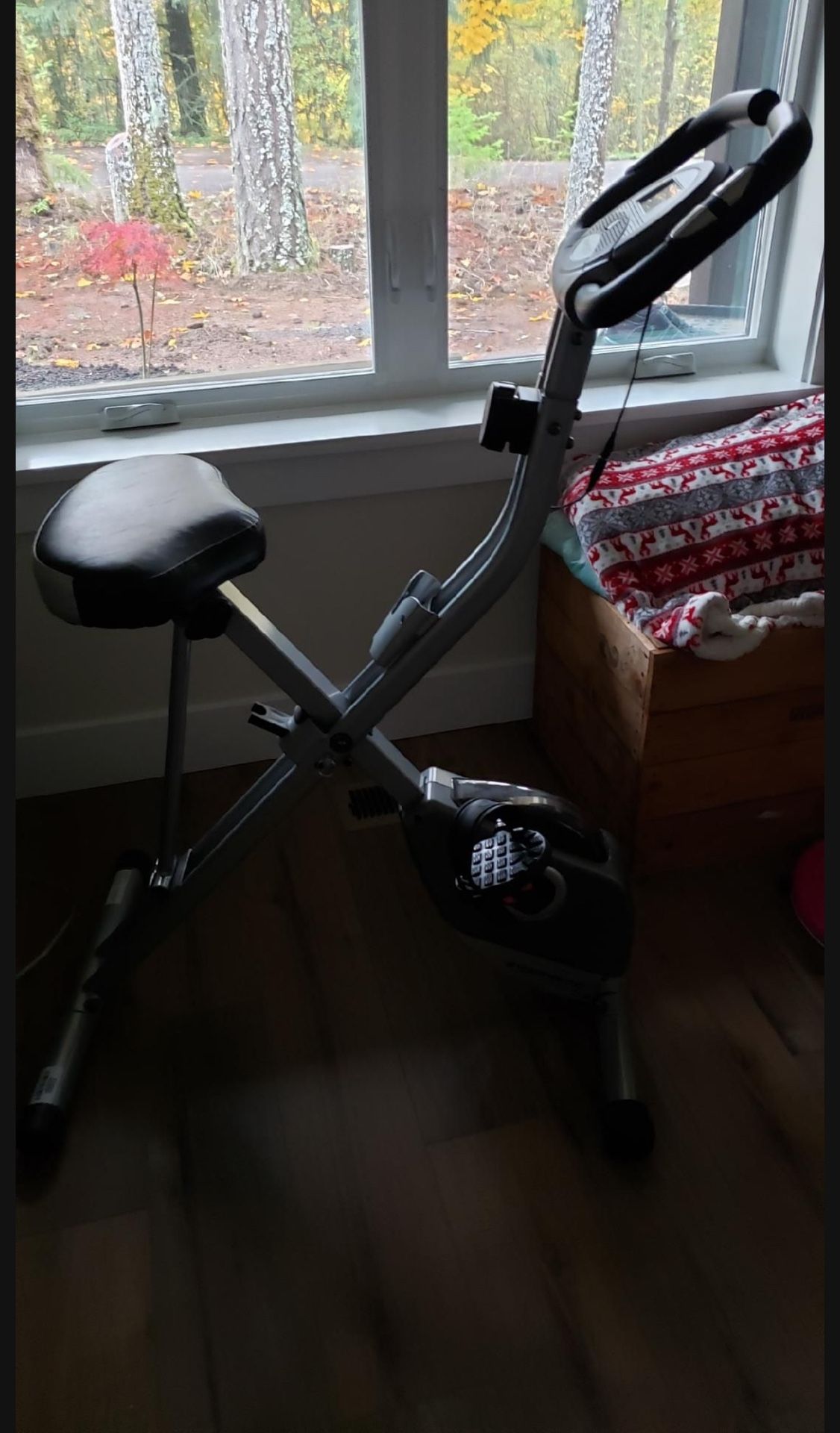 Exerpeutic Therapeutic Fitness Exercise Bike