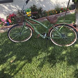 Margaritanille huffy women bike “26