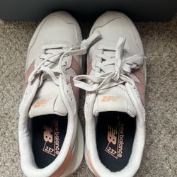 New Balance  10 US Women 