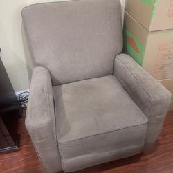 Recliner chair used