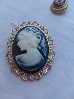 Blue cameo
