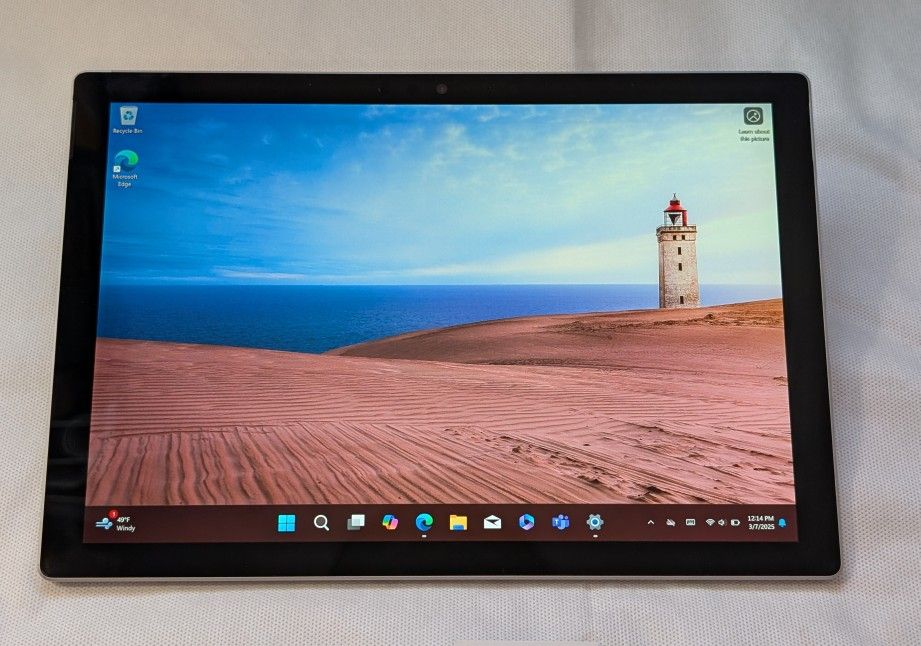 NICE MICROSOFT SURFACE PRO 6 WINDOWS TABLET i5 Processor