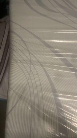 King Tempur-Pedic Pro Adapt Brand New Medium