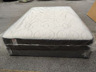 NEW MATTRESS FULL SIZE PLUSH WITH BOX SPRING