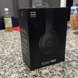 Beats Solo Pro