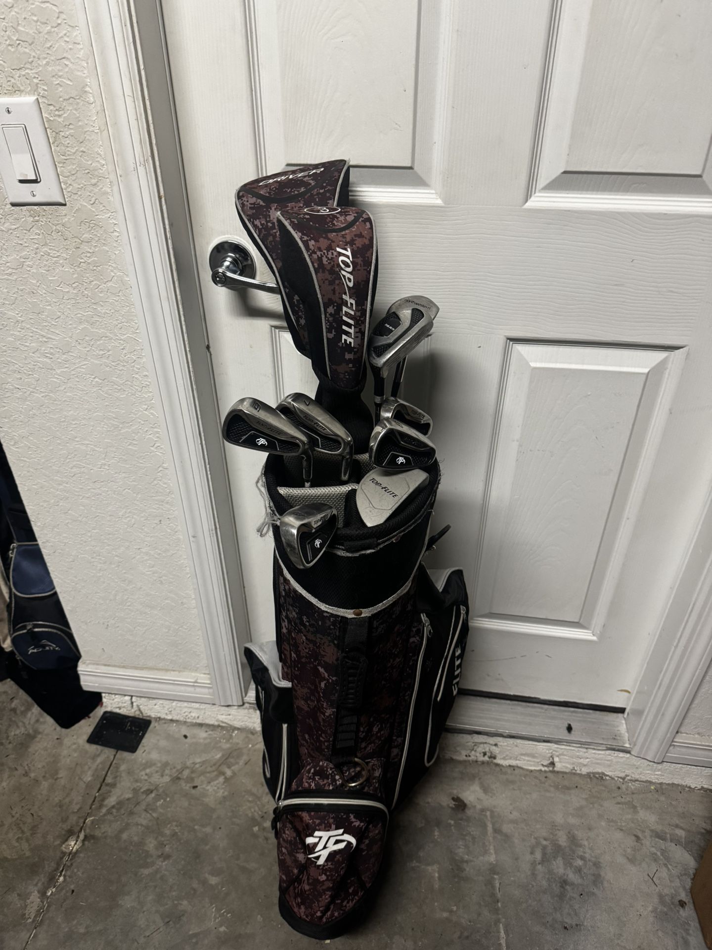 Top Flite (Callaway) Golf Clubs Set