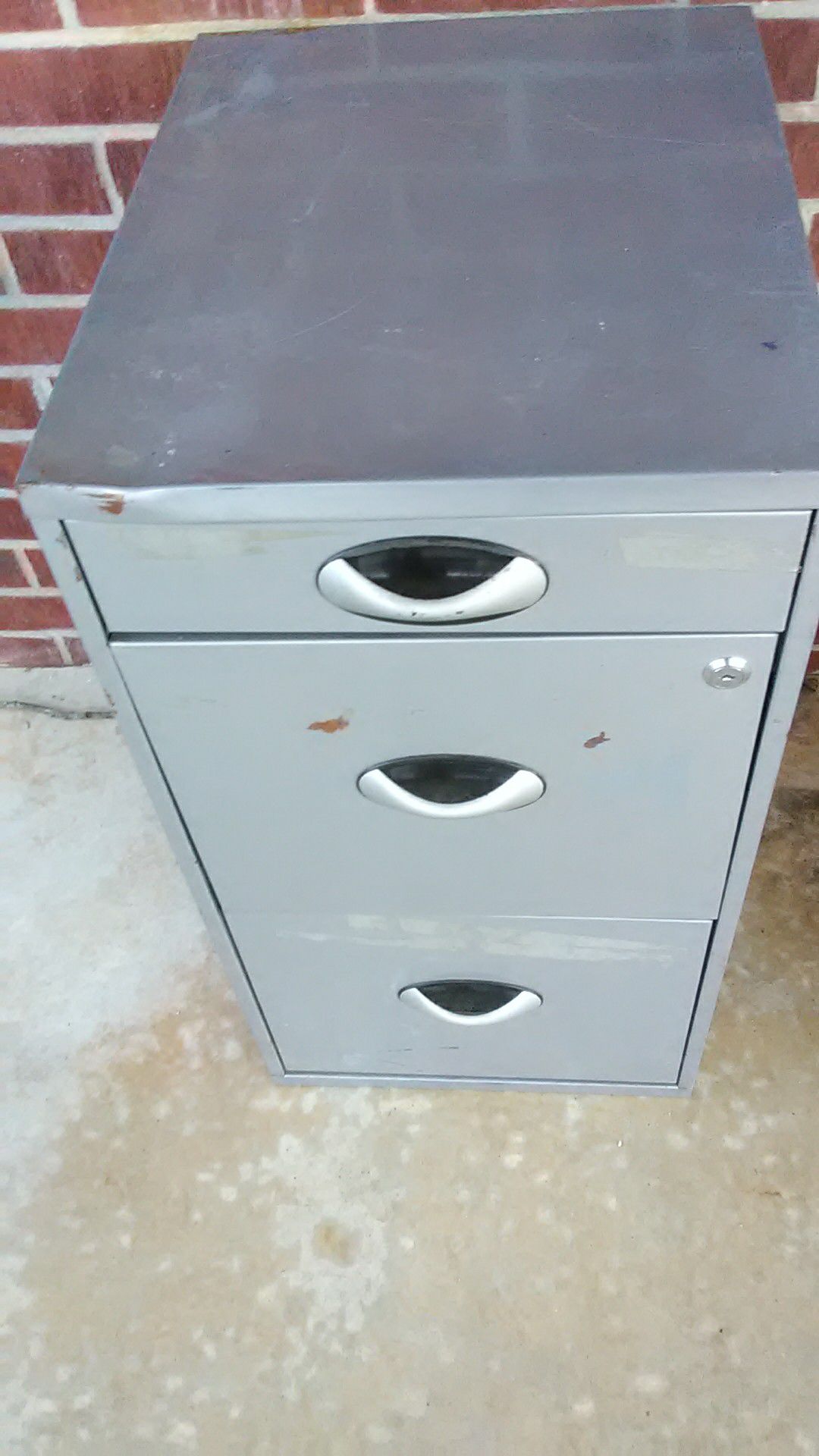 Small 3 drawer file cabinet