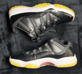 Jordan 11 low size 12 men