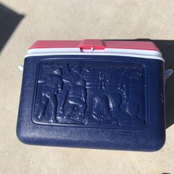 Rubbermaid Cooler