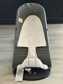 Baby bjorn bouncer