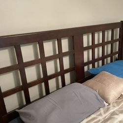 King Size Bed, Headboard, Footboard And Side Rails