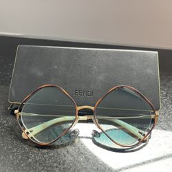 FENDI Sunglasses 🕶 