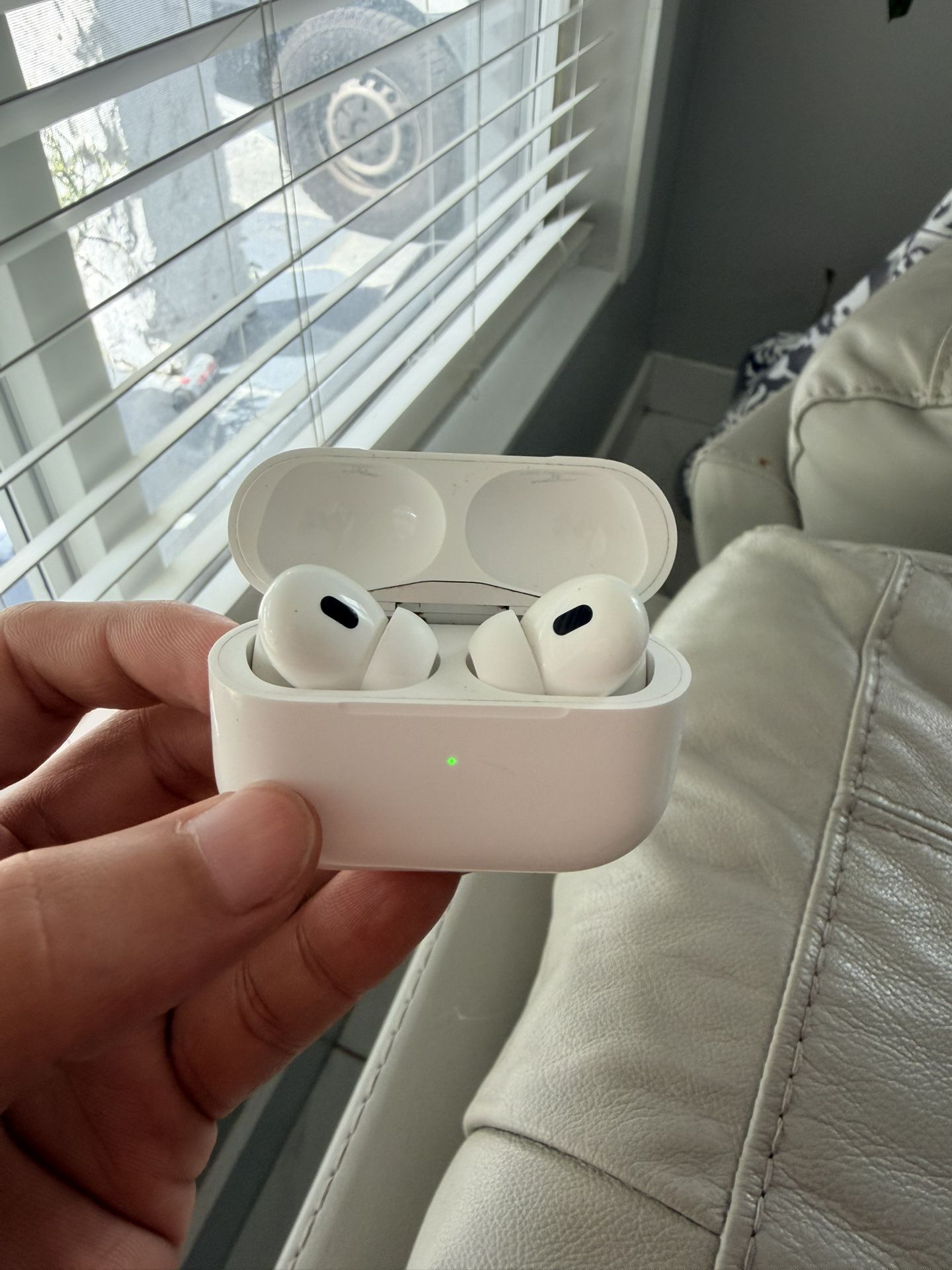 Apple AirPods Pro 2